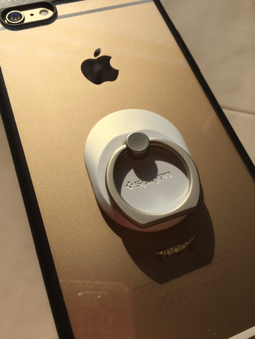 iPhone 6 Plusなら中央やや下がおすすめ。