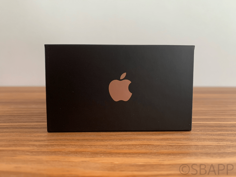 iPhone 11 Pro ゴールド外箱 側面ロゴ